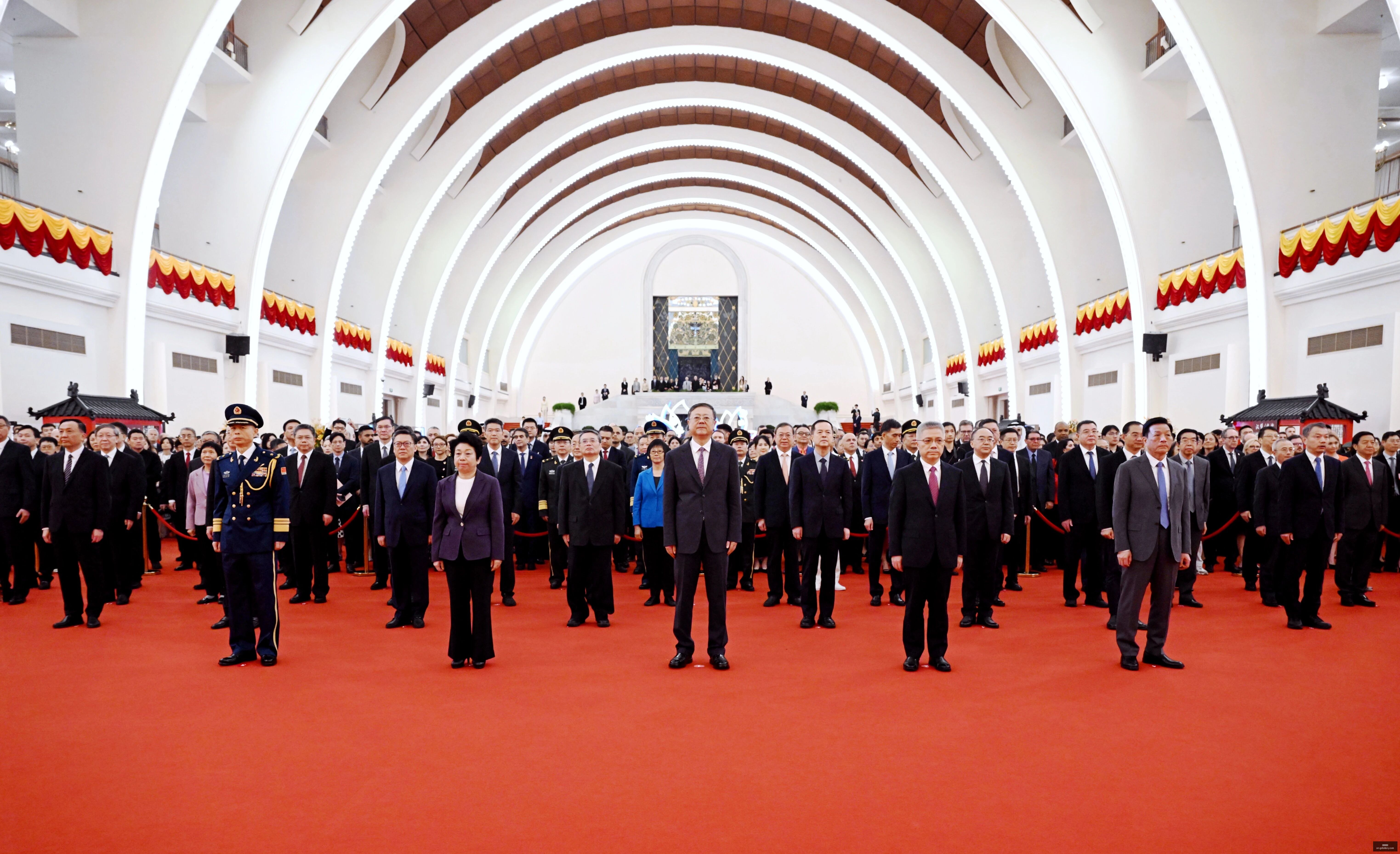 快船逆袭如,何有望复制,森林狼模式,广东体彩网官网,广东体彩网技巧,合理投注,购彩安全,广东彩票预测