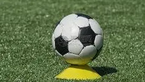 【豆丁彩讯】第009期双色球独家前瞻：红蓝球必中秘选三码——15、18、30，速来一赌手气！